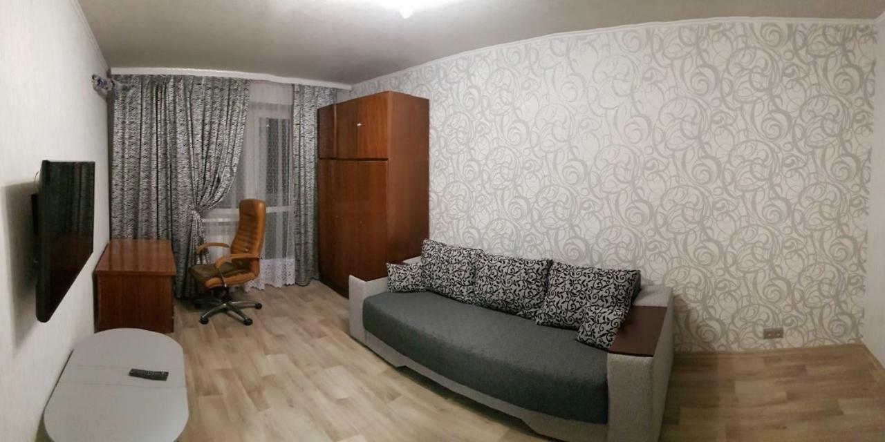 Сozy Appartment Near Metro Station "23 Avgusta" Carcóvia Exterior foto